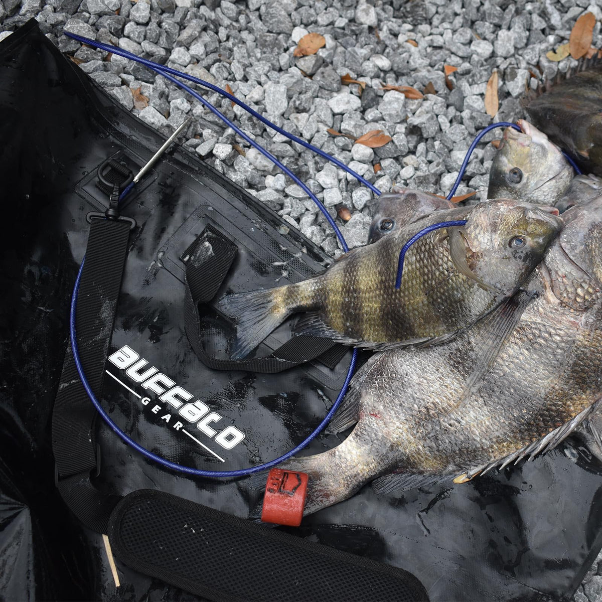 Buffalo Gear 32'' Waterproof Fish Bag With Aerator Pocket for Live Bait - product detail 4